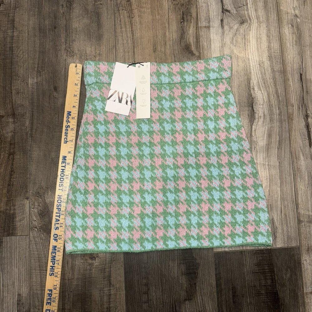 Zara Houndstooth Mini Skirt Pink and Green Size‎ S - Picture 4 of 6